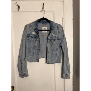 Hollister Cut Off Cropped Light Wash Denim Jacket